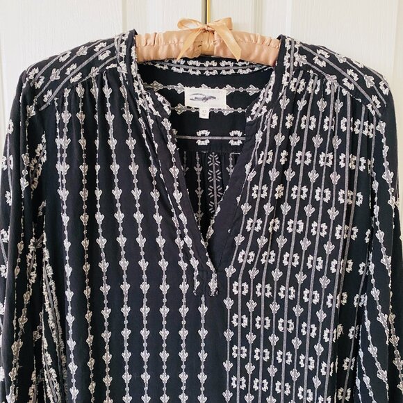 Lou & Grey Botanica Long Sleeved Boho Mini Shift Dress | Black / White | XS - Picture 5 of 10